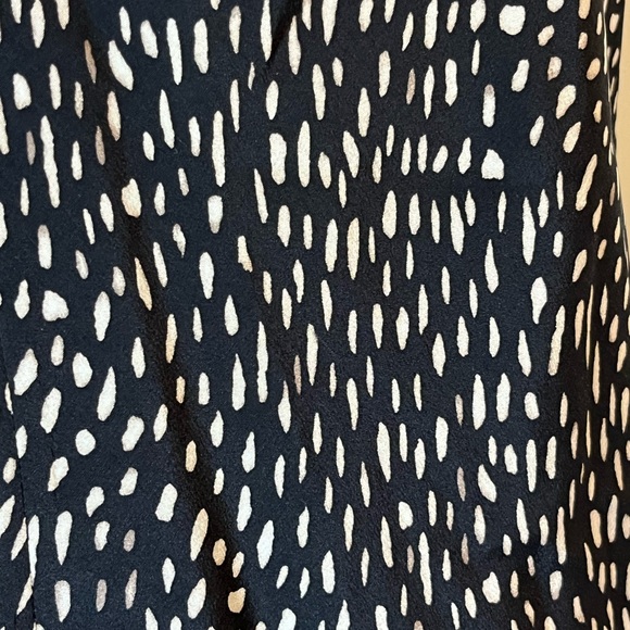 Asymmetrical Animal Print Silk V-Neck Blouse - Picture 2 of 4